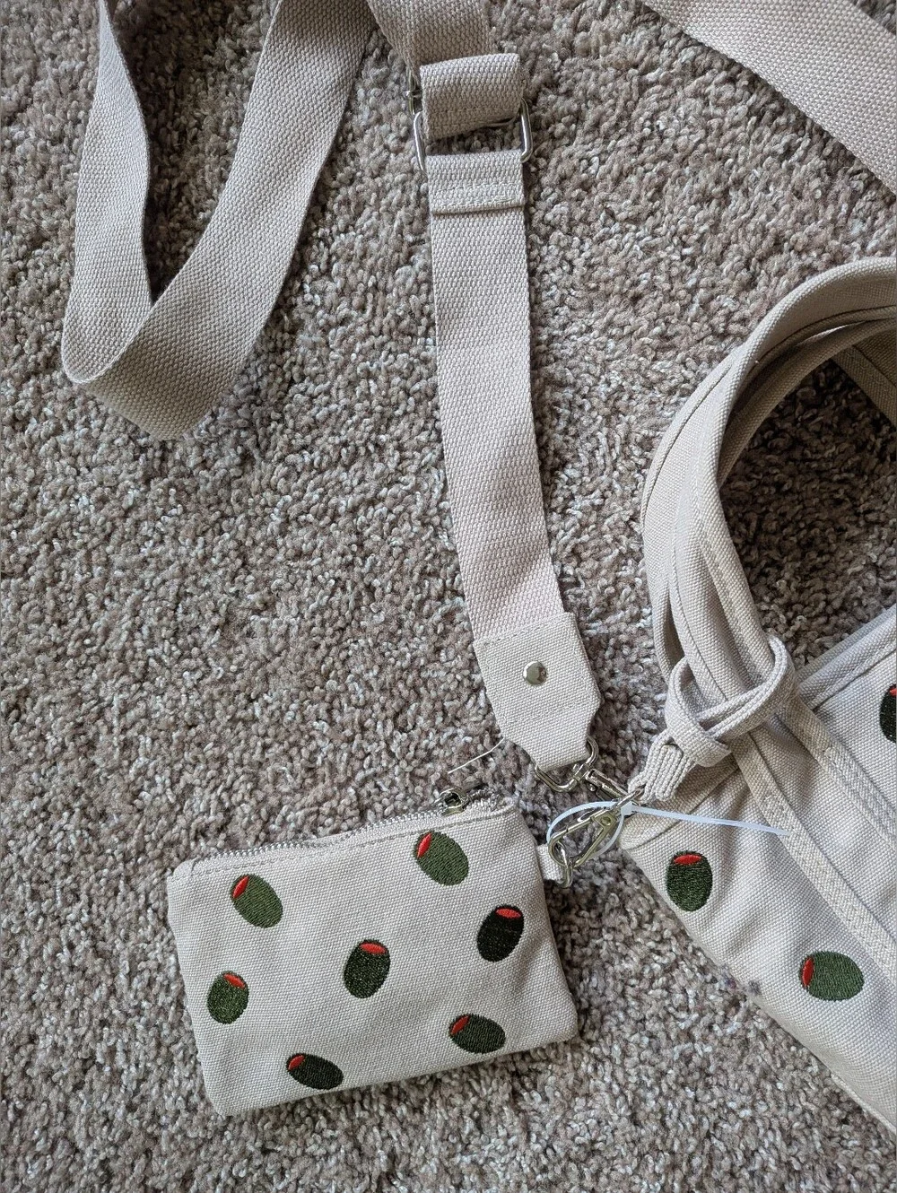 Madden Girl Olive Embroidered Mini Canvas Tote Bag Dual Crossbody And Clutch NWT - Picture 7 of 11